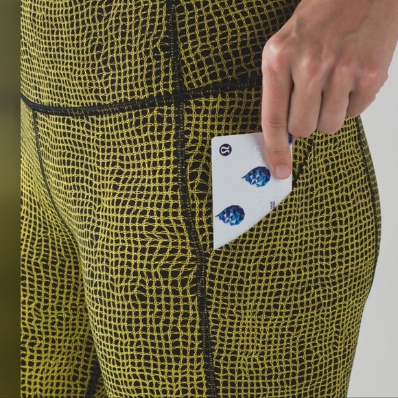 Lululemon Pace Rival crop mesh fall net toxic black leggings - Picture 4 of 9